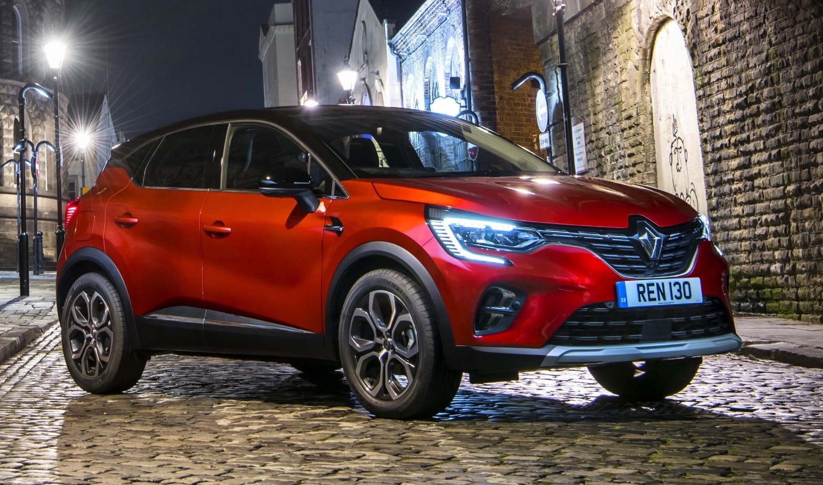 Renault Captur 2024, Prezzi E Versioni Pubblicati Ufficialmente (e ...