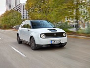 Recensioni nuova auto elettrica