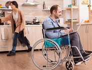 I nuovi importanti diritti per chi assiste anziani e disabili (cargiver) già in vigore e in approvazione