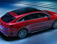Recensioni nuova auto ibrida Kia Proceed