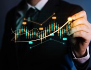 Previsioni analisti, fondi, banche