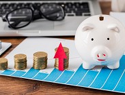 Laureato in economia e commercio