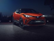 Toyota C-HR, motori e consumi